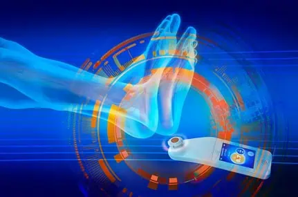 Image of the SEM Scanner being used on a patients heel